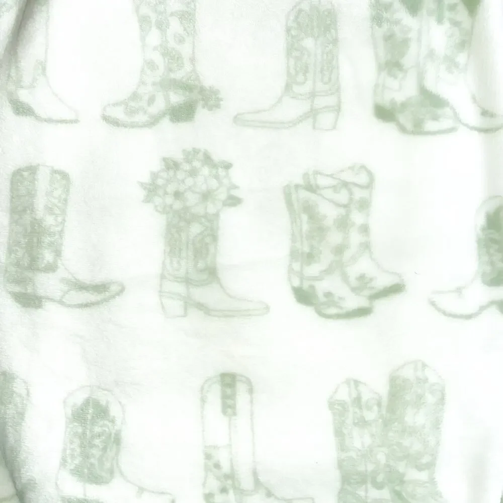 NEW Wrangler Oversized Ultra Plush Throw Blanket - Green White Farmhouse Western